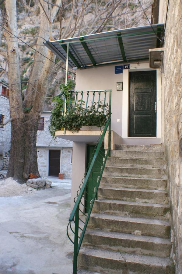 Apartments With A Parking Space Omis - 4327 外观 照片